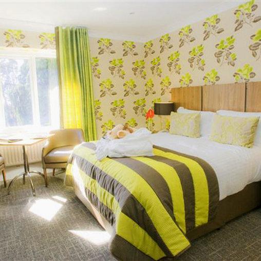 The Coed-Y-Mwstwr Hotel Бридженд Номер фото