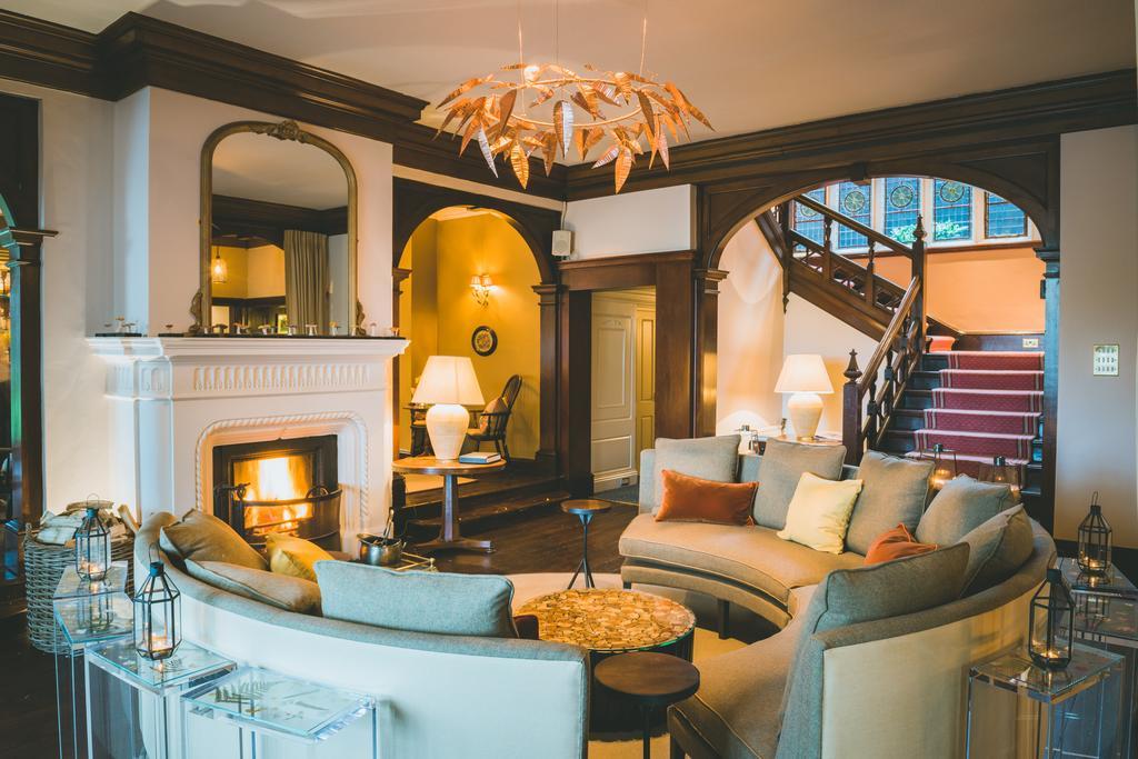The Coed-Y-Mwstwr Hotel Бридженд Экстерьер фото