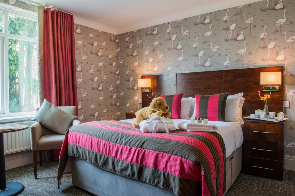 The Coed-Y-Mwstwr Hotel Бридженд Экстерьер фото