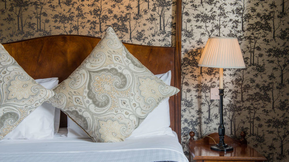 The Coed-Y-Mwstwr Hotel Бридженд Экстерьер фото